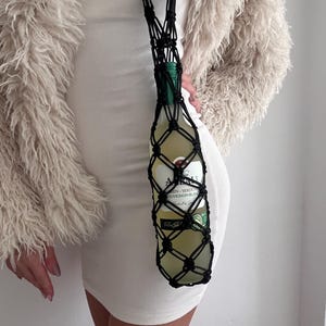 Noir" Macramé Wine Net Bag | Handmade Black Bottle Carrier | Handcrafted Wine Tote Bag