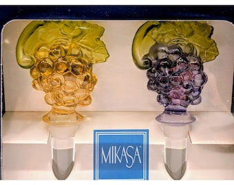 Mikasa Chablis Set of 2 Grape Leaf Bottle Stoppers Amber Purple Glass