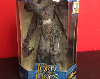 Lord of the Rings Treebeard-actiefiguur Talking Ent Two Towers 15" in doos.