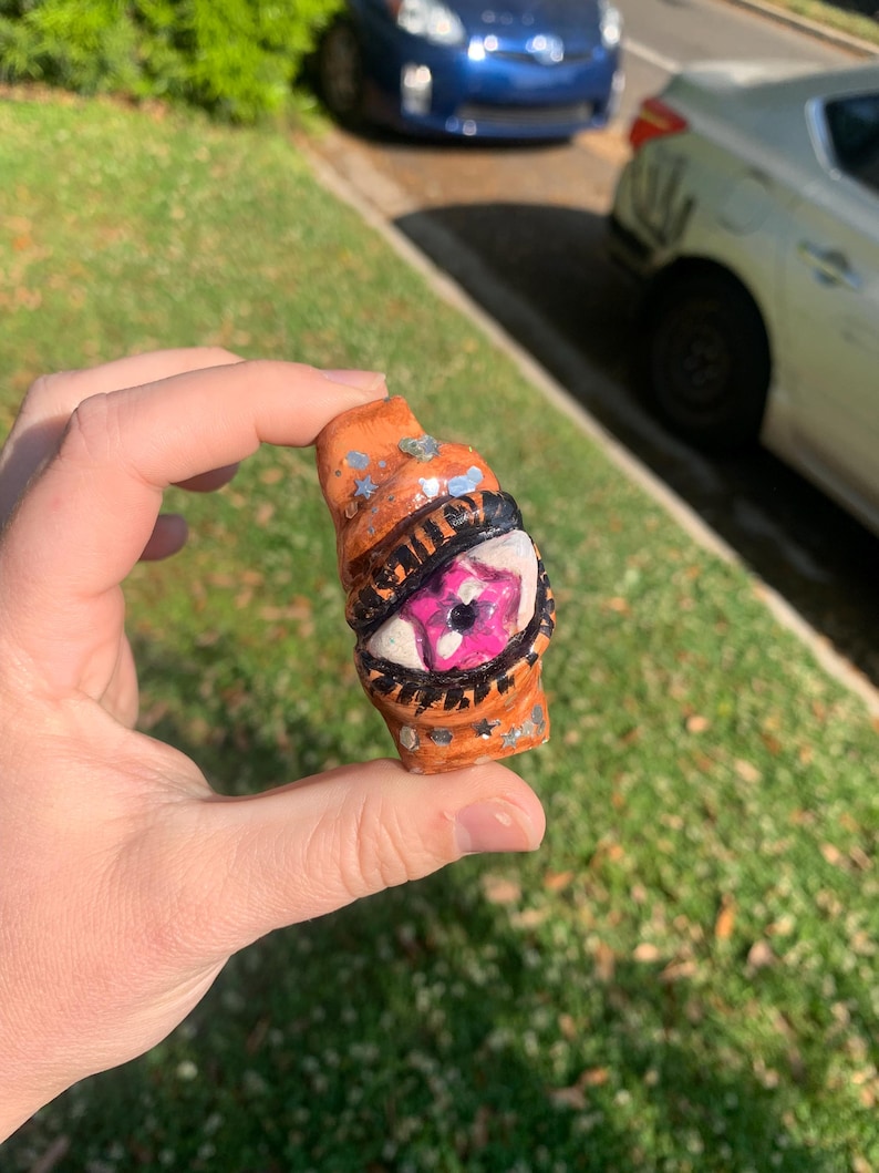 Pink Star Eye Mini Bic Sculpted Lighter Case image 1