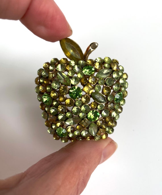 Vintage Brooch Rhinestone Green Apple