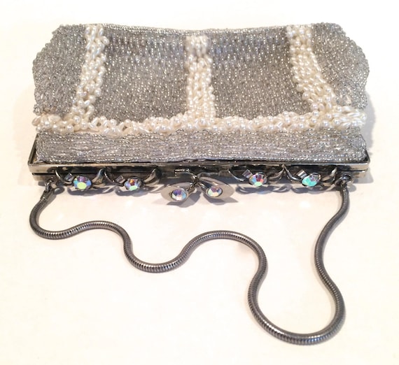 Vintage Purse Beaded Silver with Pearls AB Frame … - image 5
