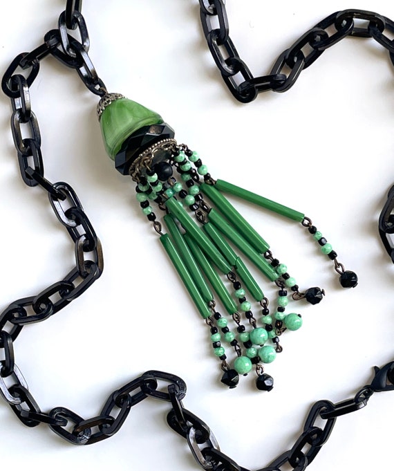 Vintage Necklace Art Deco Glass Green and Black