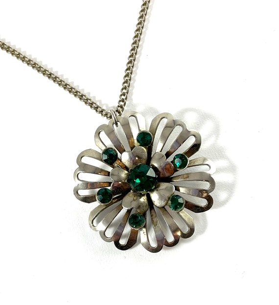 Vintage Necklace Snowflake Flower Emerald Green Un