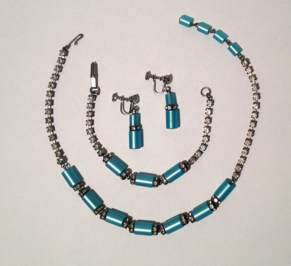 Rhinestone and Turquoise Moonglow Lucite Parure U… - image 4
