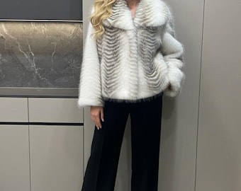 Winter Faux Fur Short Coat for Women – Soft Fluffy Gradient Herringbone Pattern Jacket – Cozy Warm Faux Fur Outerwear–Elegant Winter Fashion