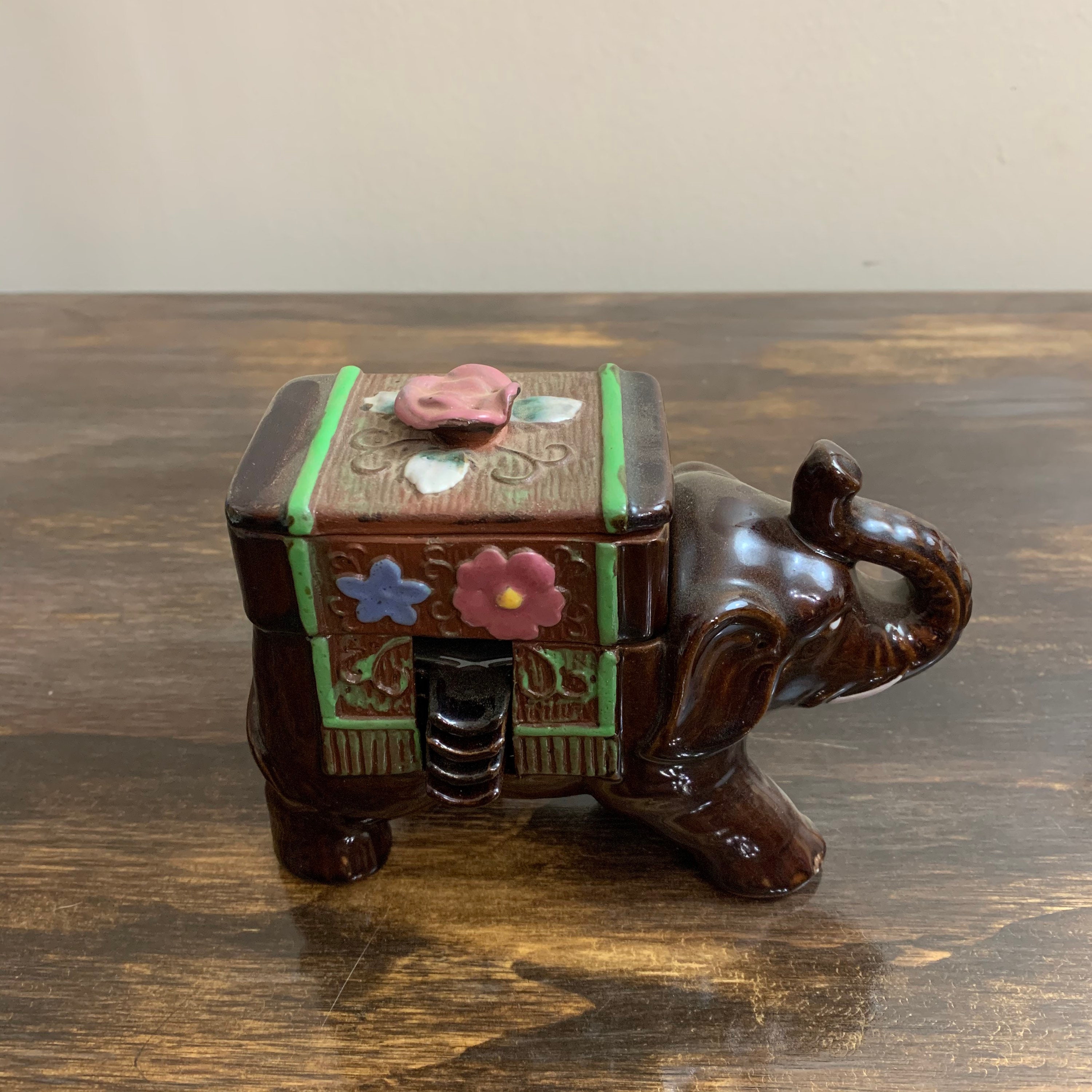 Vintage Ceramic Elephant Ashtray Elephant Ashtray Set Smoking Etsy