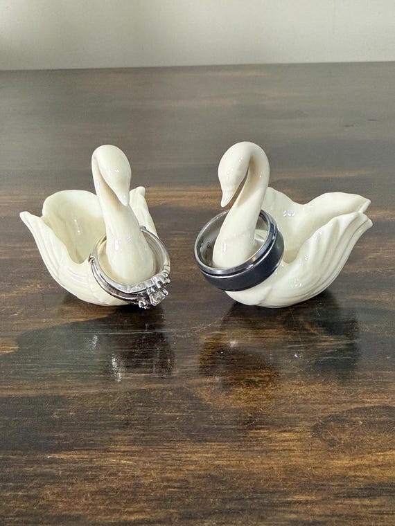 Vintage Lenox Swan Wedding Cake Topper, Swan Ring Holders 2 Inches