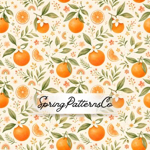 Op de afbeelding: Een naadloos patroon met aquarel sinaasappels, groene bladeren, witte bloesems, kleine regenbogen en sterren op een crèmekleurige achtergrond. De tekst SpringPatternsCo staat centraal in een wit rechthoekig kader in het midden.