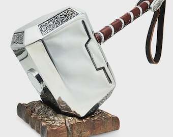 Thor Mjolnir Hammer – 1:1 Scale Aluminum Cosplay Replica