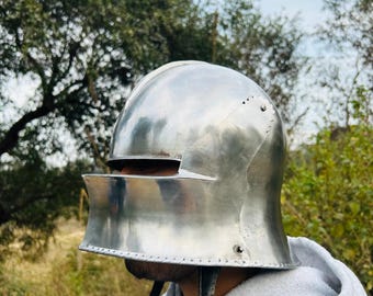 Mittelalterlicher Ritterhelm aus Stahl, deutscher Sallet-Helm, gotischer Kriegerhelm – Geschenkidee für LARP, Cosplay und Rollenspiele für ihn