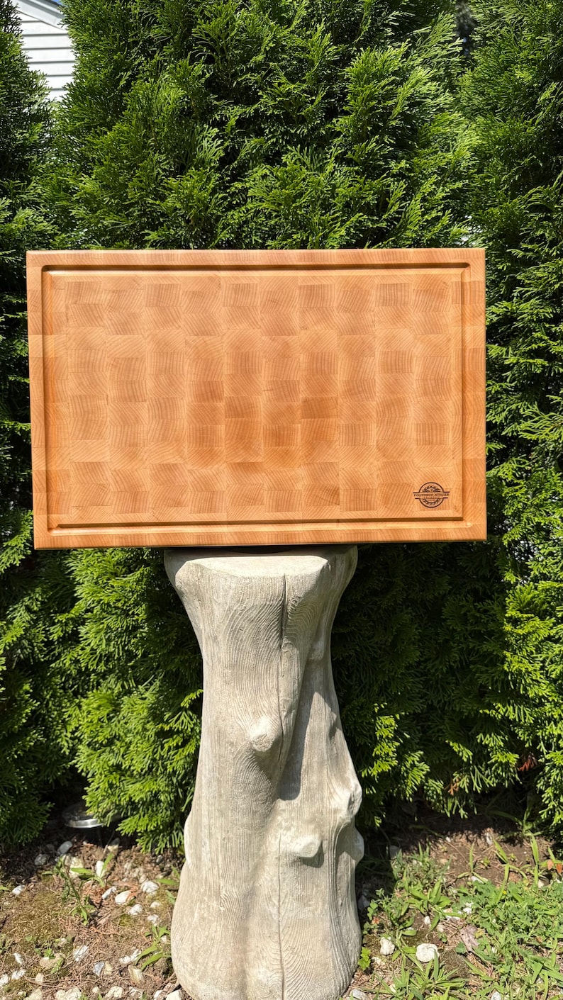 Handmade End Grain Maple Cutting Board: Polivenco Atelier, Knife-Friendly image 7