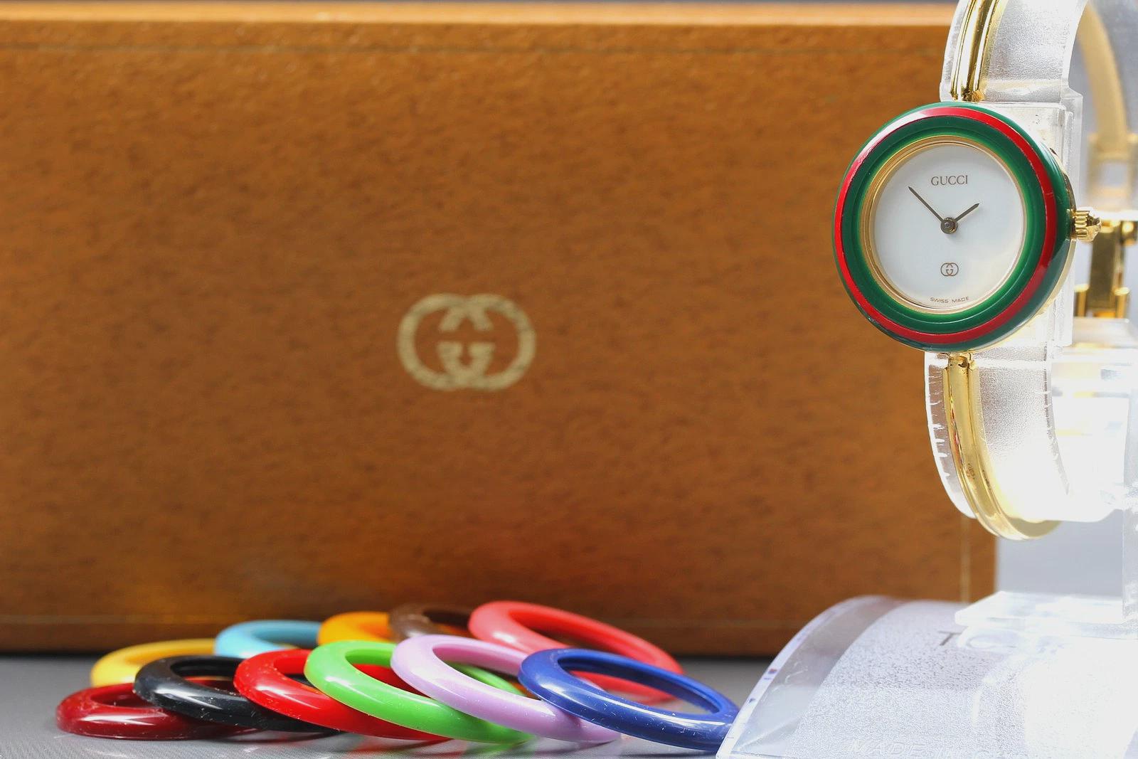 Gucci Interchangeable Watch Bezels in Orange, Green, Black and Red Gucci Bezel Watch] ISO: Green/Red Bezel : r/Watches main image 4
