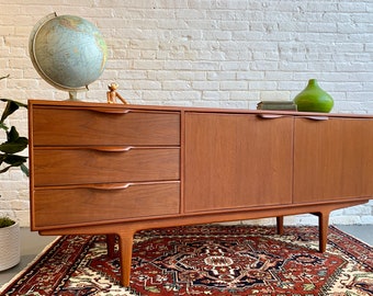 PREORDER // SCULPTURAL + Funky Mid Century Modern styled CREDENZA / Sideboard / Media Stand