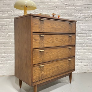 Mid Century MODERN Walnut DRESSER / Highboy, c. 1960&#39;s