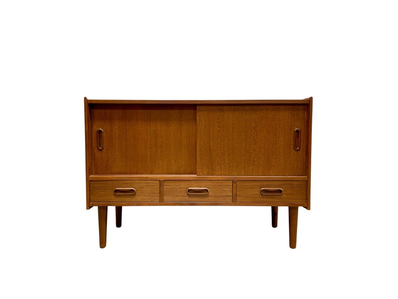 APARTAMENTO Mini CREDENZA / Aparador / Soporte multimedia de teca MODERNA de mediados de siglo imagen 10