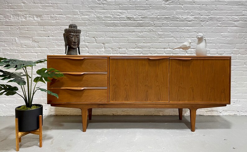 FUNKY Sculptural Mid Century MODERN styled CREDENZA / Media Stand / Sideboard image 2