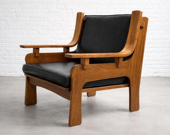 Mid Century Modern Sculpted Lounge Chair, Made in Italy, c. 1970s