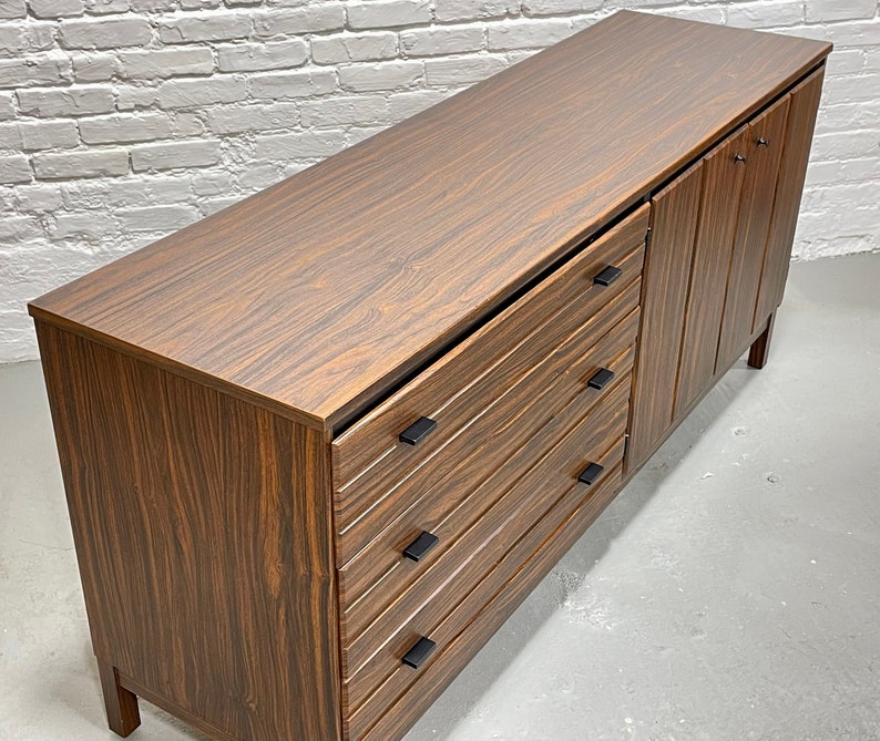 Mid Century Modern Long DRESSER / CREDENZA by American of Martinsville, c. 1960's image 8