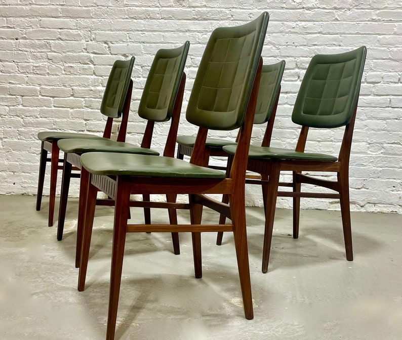 Mid Century MODERN Teak Danish DINING CHAIRS, Set of Five image 3