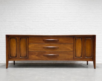 Mid Century MODERN Walnut CREDENZA / Long Dresser by BROYHILL Premier, c. 1960's