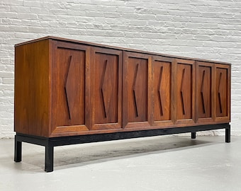 CREDENZA / Soporte multimedia extralargo de nogal MODERNO de mediados de siglo, c. década de 1960