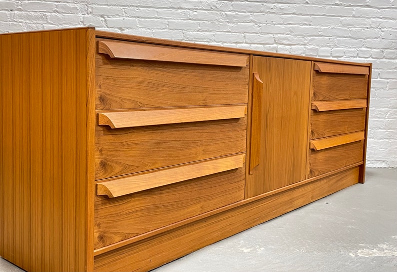 SCULPTED Mid Century MODERN Danish Teak CREDENZA / Long Dresser by Skovby Mobelfabrik, c. 1960'S image 3