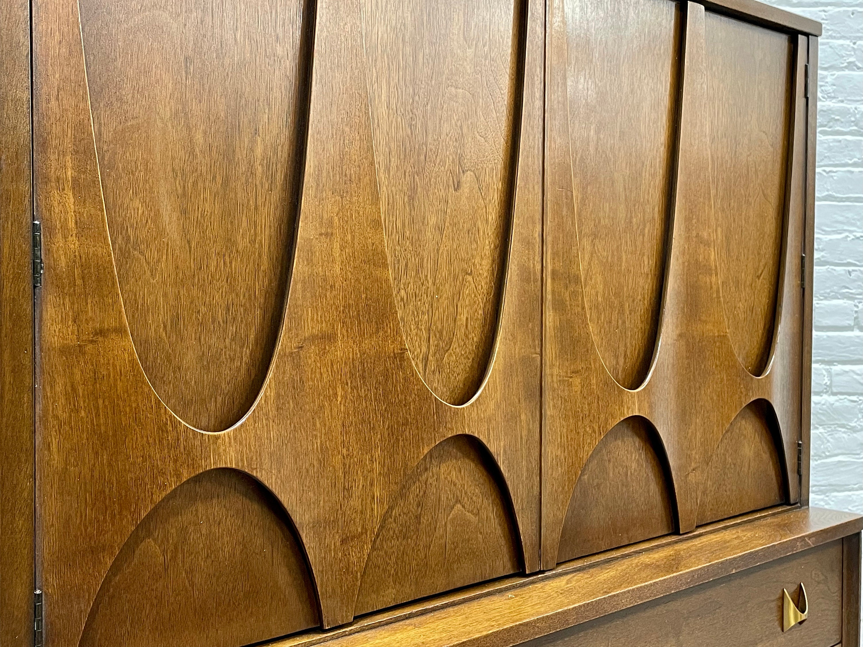MONUMENTAL Mid Century Modern Broyhill BRASILIA DRESSER C. 1960 s