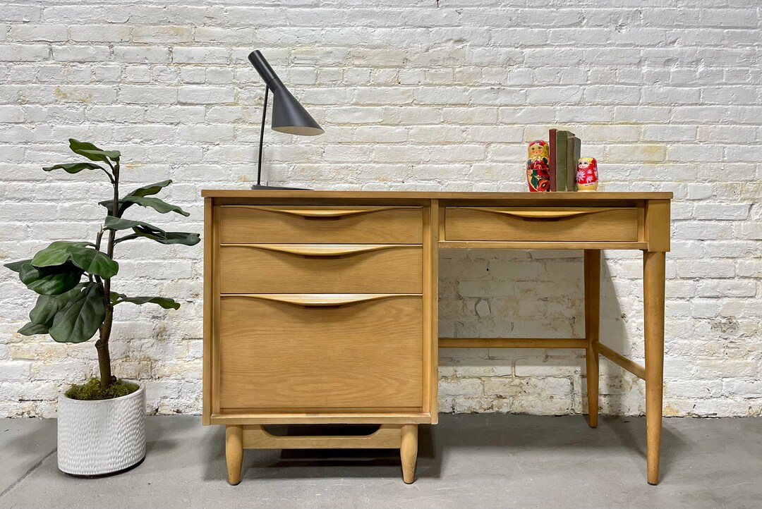 SCULPTED Mid Century MODERN OAK Desk, C. 1960s - Etsy