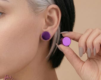 Massiver Titan Ohr Plug, polierter lila Plug, Hand eloxierter ASTM F136 Titan, Single Double Flare Stretched Lobe Piercing Schmuck