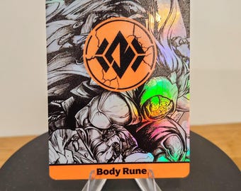 Body Premium Rune con estampado holográfico UV Spot.