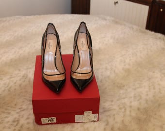 Black Valentino Shoes Size 11 - EU 41
