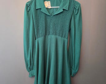 Vintage 60s Jody of California Green Smocked Mod Mini Dress Long Sleeve READ