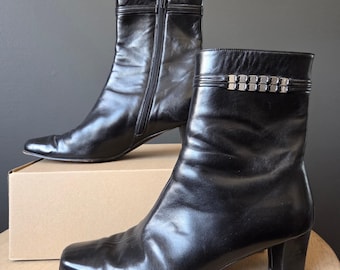 Vtg Salvatore Ferragamo Boutique Black Leather Square Toe Ankle Boots Italy 8 B