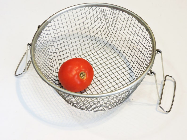 Wire Basket Kitchen Sink Strainer With Adjustable Handles Vintage Metal Vegetable Colander Country Farmhouse Home Decor Itsyourcountry