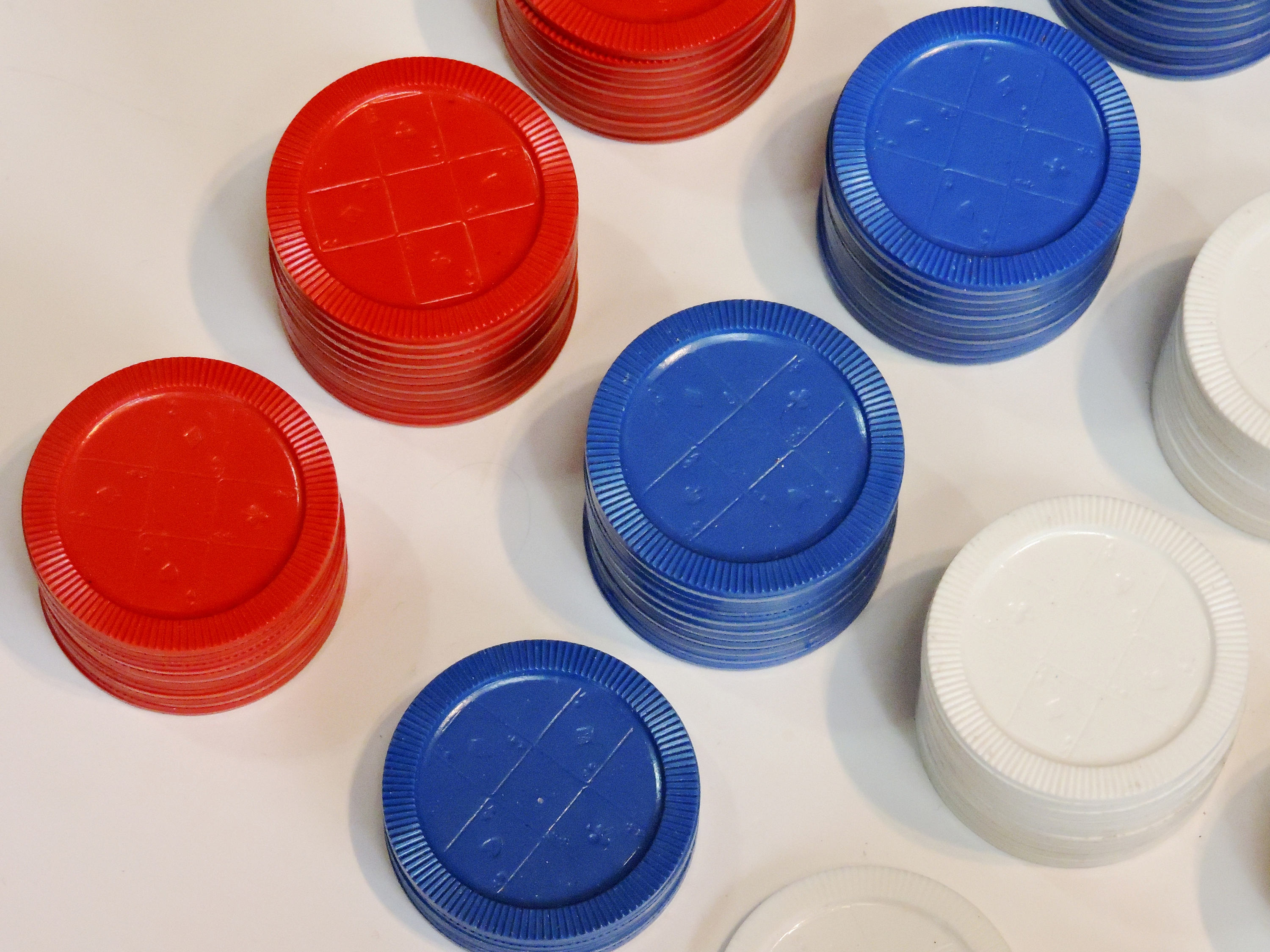 Plastic Poker Chips Vintage Gambling Game Pieces Red White Etsy