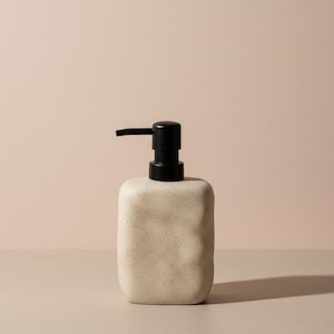 Minimalist Japanese Ceramic Soap Dispenser, Zen Wabi Sabi Brown Pottery Pump, Japandi Bathroom Decor, Refillable Artisan Countertop Gift