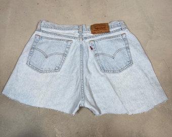 Vintage Levis 560 Light Wash Cut Off Denim Shorts Womens 13 Long Made in USA
