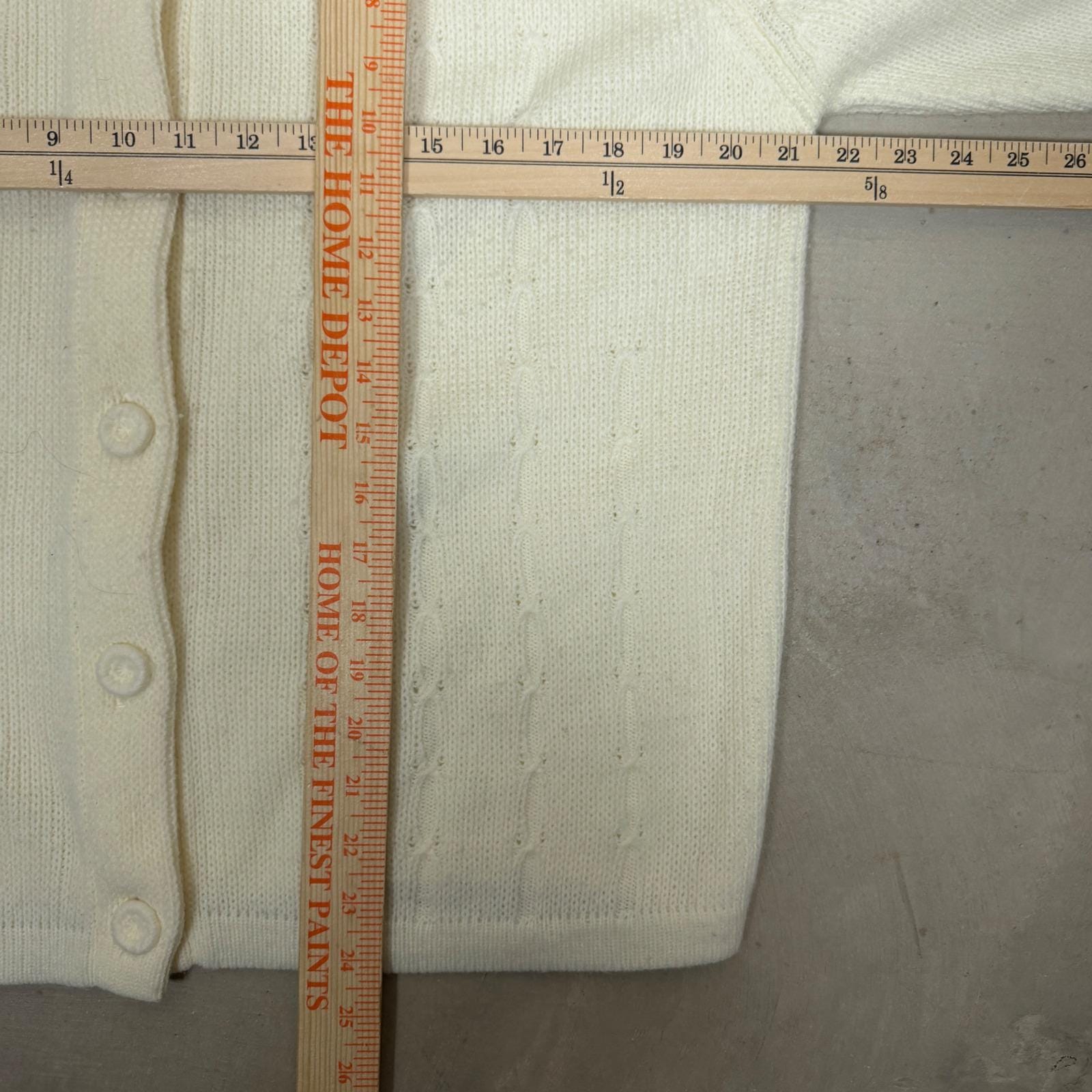 Vintage 60s Cream Acrylic Knit Cardigan Peter Pan Collar Button