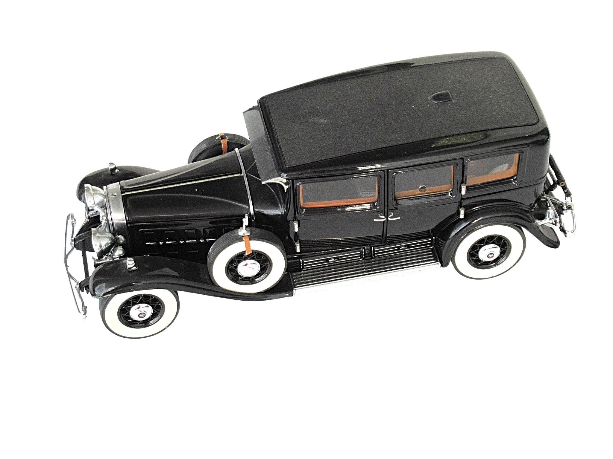 Vintage Collectable Diecast Franklin Mint 1930 Cadillac V-16