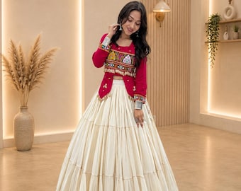Traditional White Chaniya Choli Set, Navratri Garba Outfit, Handmade Embroidered Lehenga Choli, Dandiya Dress, Ethnic Festival Wear