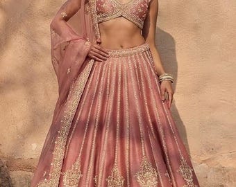 Różowa jedwabna haftowana lehenga choli, indyjski strój ślubny w stylu etnicznym