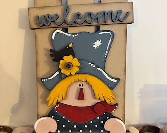 Scarecrow Pallet Shelf Sitter