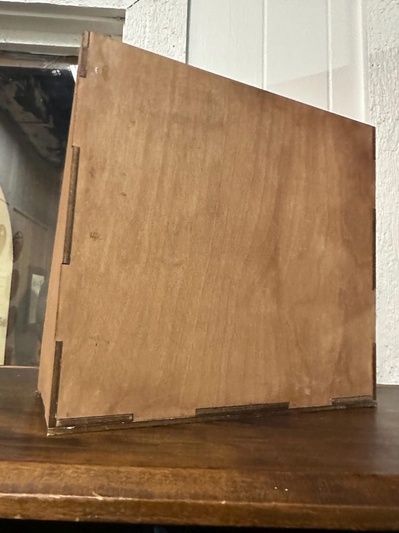 Shaker Box Display image 4