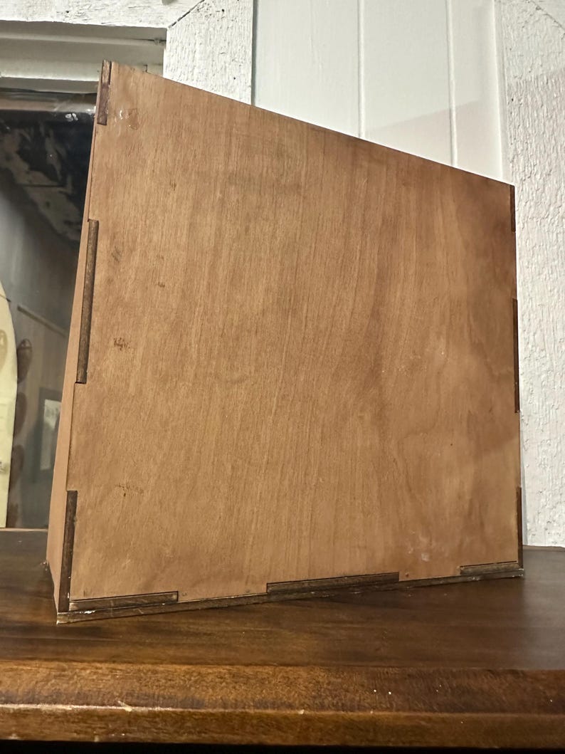 Shaker Box Display image 1