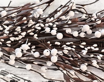 White Berry Garland-White Wedding Decor-Modern Cottage Home Decor-Spring Garland-Wedding Arch Floral-Wedding Table Decor-White Home Decor