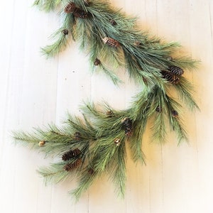 Realistic Christmas Garland-NORTHERN PINE with PINECONES-Holiday Garland-Christmas Greenery-Rustic Farmhouse Garland-Christmas Table Runner