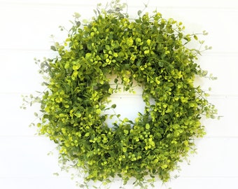 SPRING GREENERY Indoor/Outdoor Wreath for Kitchen, Wall or Mantle Decor-Artificial BOG Front Door Wreath-Modern Farmhouse Home Decoration