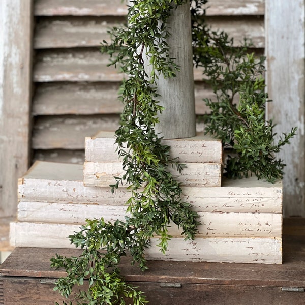 BOXWOOD Garland-Everyday Greenery-Holiday Home Decor-Garland for Mantel-Shelf Decor Garland-Winter Weddings-Woodland Baby Shower Decor