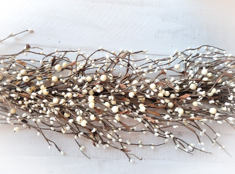 White Garlandwhite Berry Garlandchristmas Garlandwinter Etsy